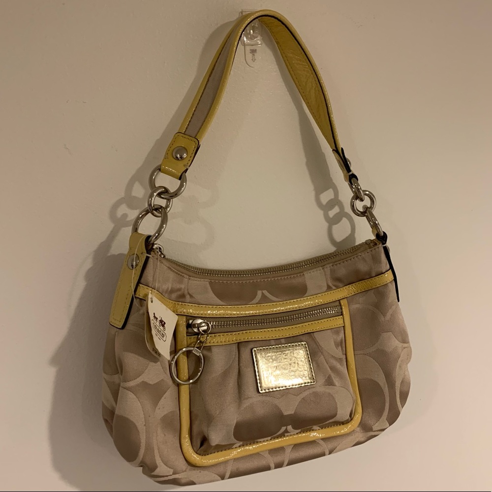 Coach Cream Tan Y2K Shoulder Baguette Bag NWT